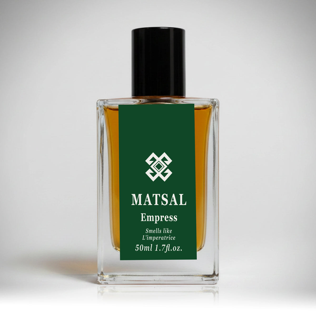 Best long-lasting perfume for women in Pakistan – Empress. Kiwi, watermelon, and pink florals.